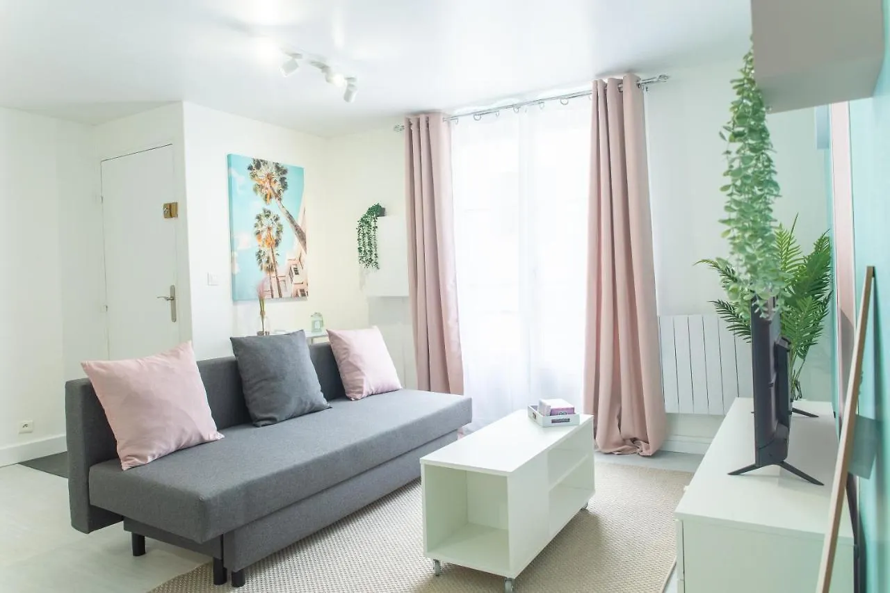Appartement Le Florida Proche Aeroport Cdg I Paris I Asterix à Moussy-le-Neuf 0*,  France